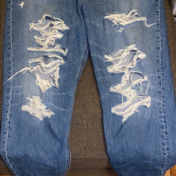 American Eagle 90’s Boyfriend Jeans - Picture 2 of 4